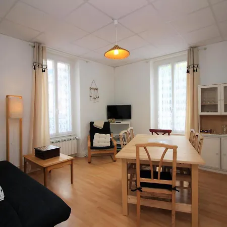 Lumineux T4 A La Bourboule, 6 Pers, Proche Centre, Equipe, Cour Privee, 68m² - Fr-1-608-39 Apartment